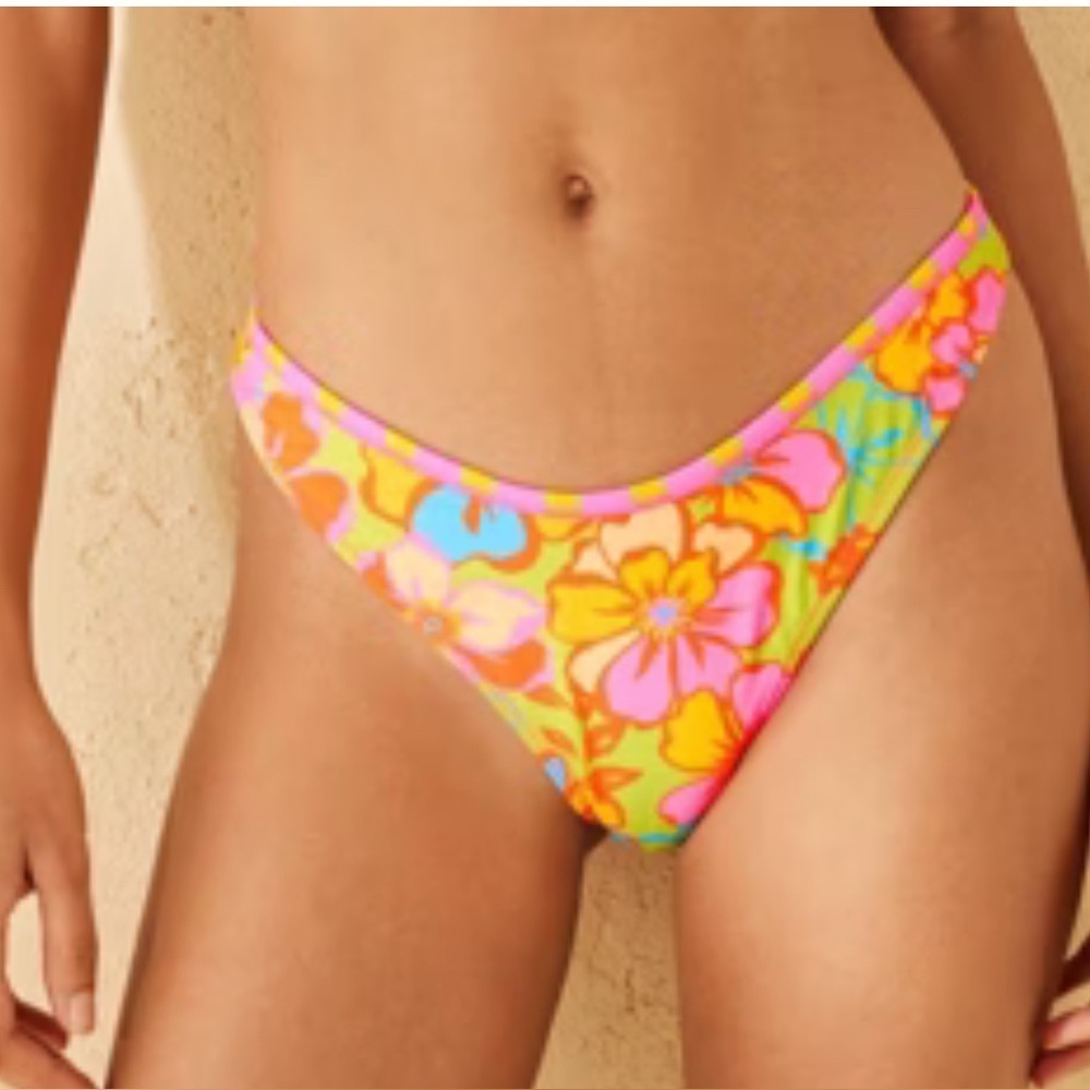 Wild Fable Shade Shore Swimsuit Bundle Medium Floral Black Green Pink